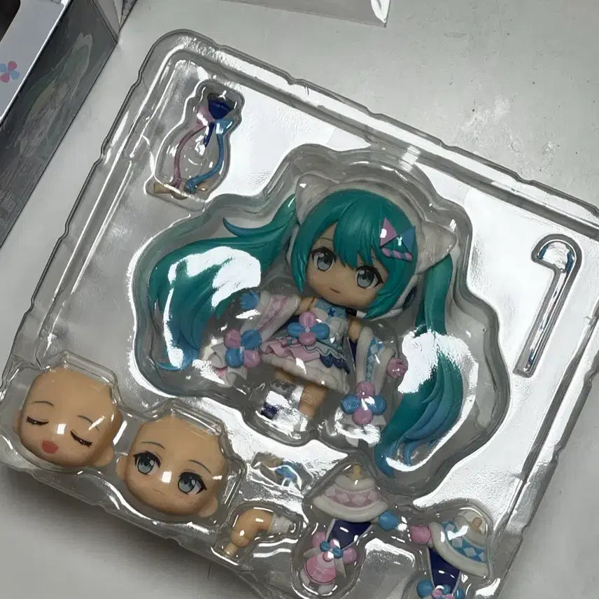 [BUNJANG] Good Smile Company Hatsune Miku Magical Mirai 2020 Winter Festival Ver. Nendoroid / 하츠네미쿠 매지컬미라이 2020 윈터 페스티벌ver. 넨도로이드