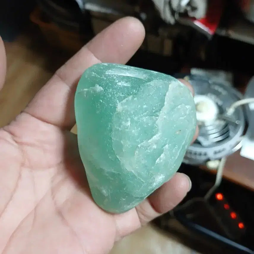 [BUNJANG] Natural Crystal Green Jade Stone / 천연 수정 녹색 옥돌