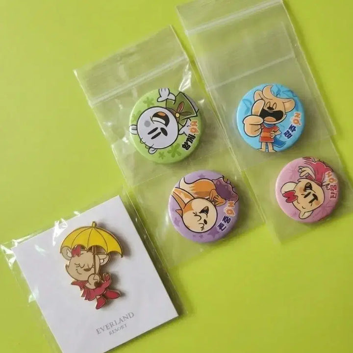 [BUNJANG] Everland Rainbow Bonus Lala Badge &amp; Can Badge Bundle Set / 일괄판매) 에버랜드 레인보너스 라라 뱃지 &amp; 캔배지
