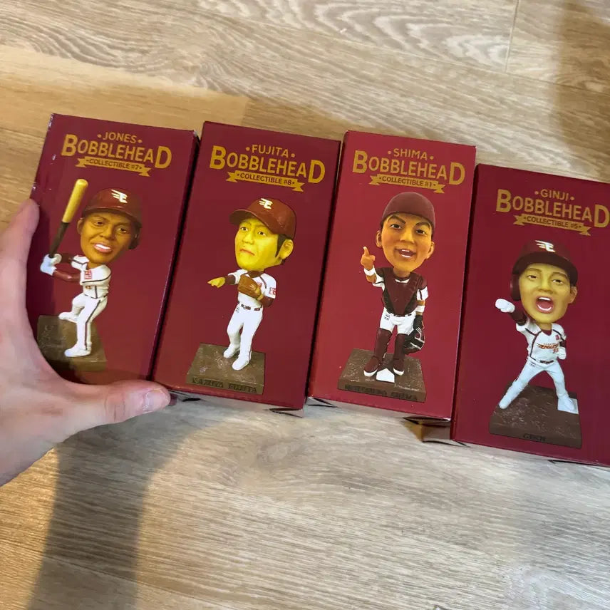 [BUNJANG] Rakuten Eagles Bobblehead Figure Set (4 Types) / 4종세트 중고 라쿠텐 이글스 보블 헤드 피규어