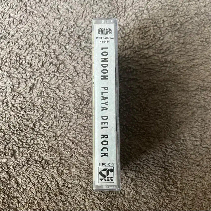 [BUNJANG] London 3rd Studio Album Cassette Tape (Korean License) / 90년대 미국의 하드락 헤비메탈 밴드 런던 London 정규 3집 앨범 국내 라이센스 카세트테이프