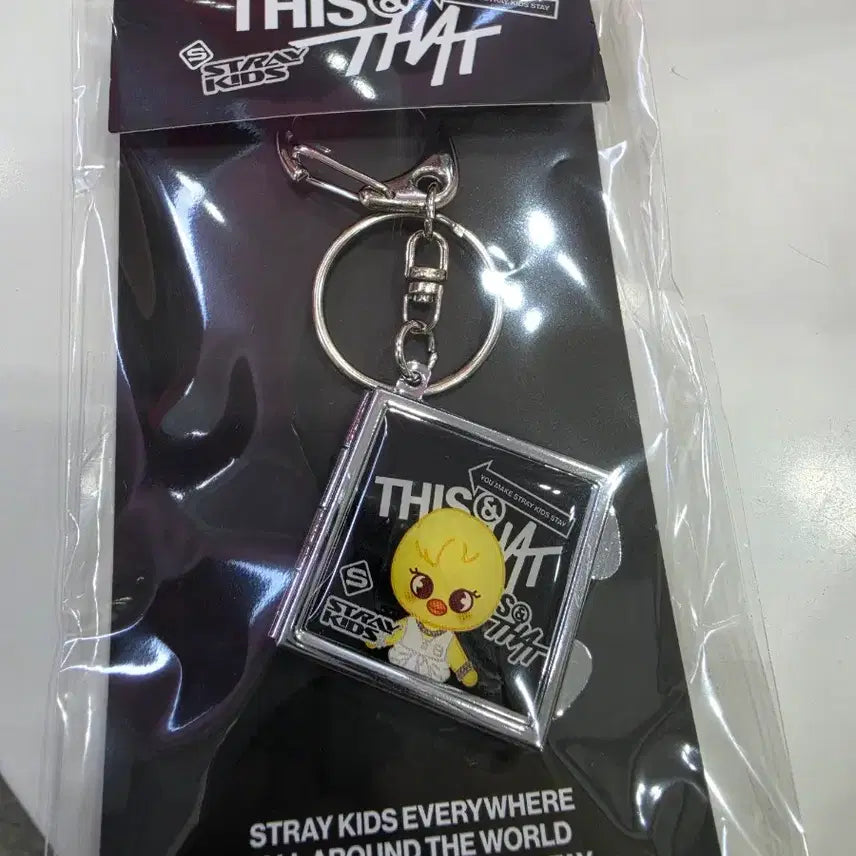 [BUNJANG] Stray Kids SKZ THIS&amp;THAT Pop-up Bbokari Mirror Keyring (Sealed) / 스트레이키즈 스키주 this&amp;that 팝업 뽁아리 미러 키링 거울키링 미개봉 원가판매