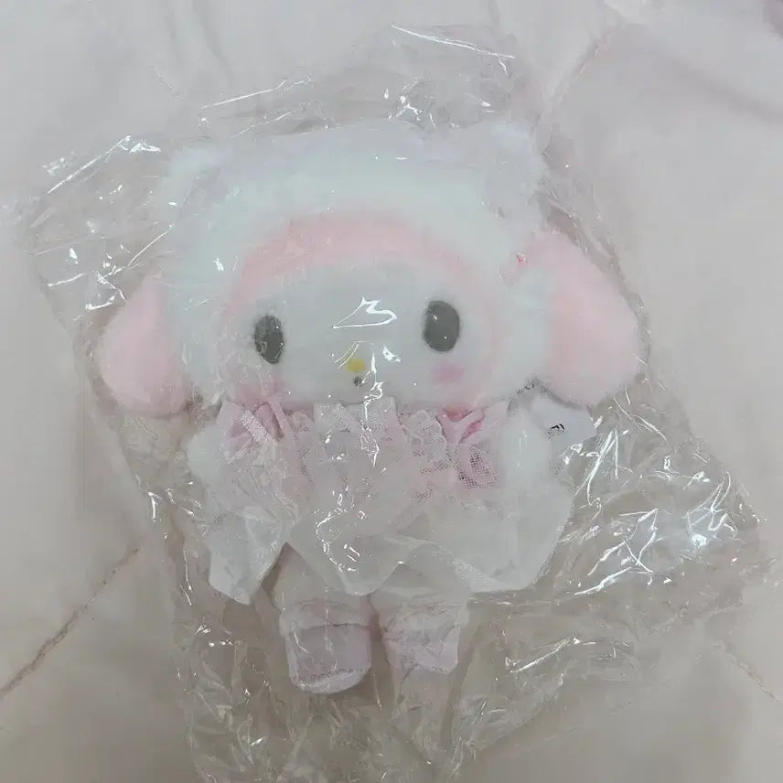 [BUNJANG] Sanrio My Melody Shirokuro Mascot / 산리오 마이멜로디 시로네코 마스코트