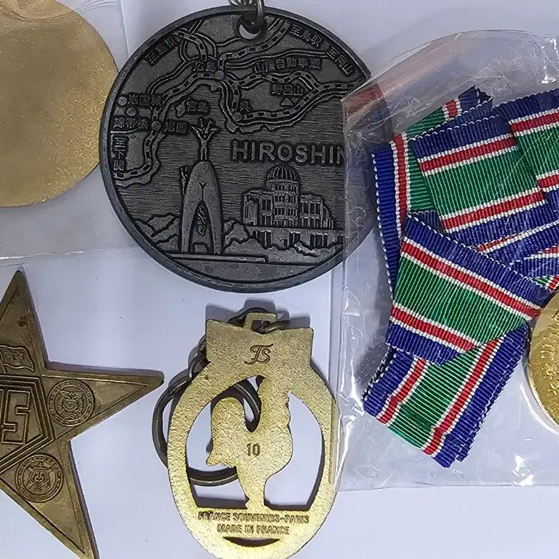 [BUNJANG] Commemorative Medals and Keyrings Bundle Set / 기념 메달