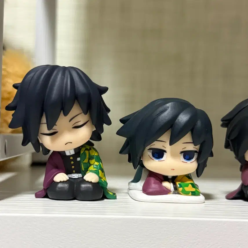[BUNJANG] Demon Slayer Tomioka Giyu Figure / 귀멸의 칼날 토미오카 기유 피규어 가챠