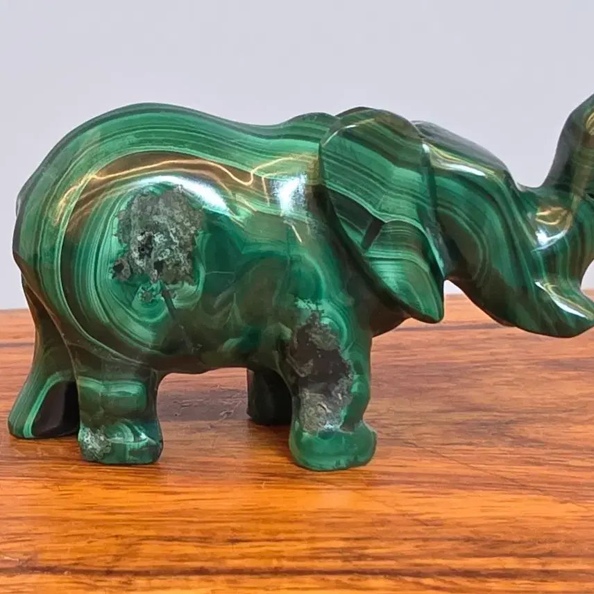 [BUNJANG] Malachite Elephant Stone / 26081718 좋은 기운을 내뿜는 영롱한 말라카이트 공작석 코끼리 광물 수석 팝니다