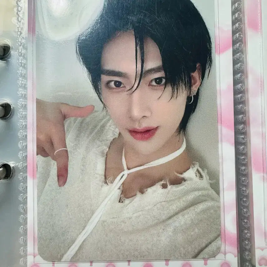 [BUNJANG] ZB1 Ricky Apple Music Photocard / 제베원 앤더블 리키 애플뮤직 앺뮤 포카