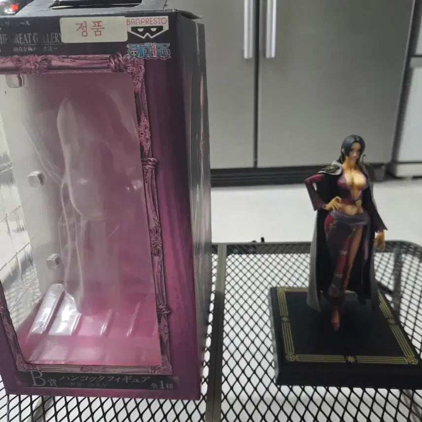 [BUNJANG] MegaHouse POP NEO-DX Boa Hancock (Pirate Empress) Figure / 원피스 보아핸콕 피규어