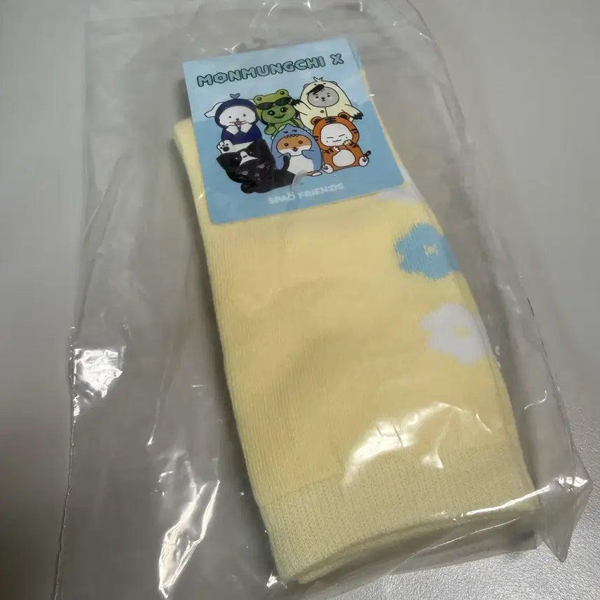 [BUNJANG] Monchichi SPAO Collaboration Socks (New) / 몬뭉치엑스 스파오 콜라보 양말 (새상품)