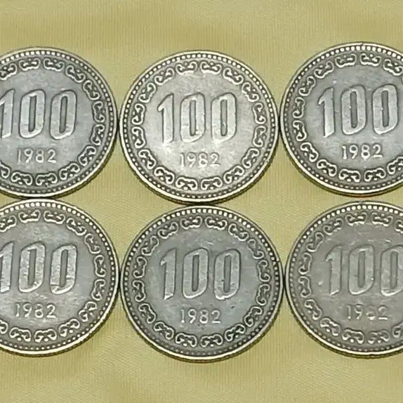 [BUNJANG] 1982 100 Won Coin Bundle Set (10 Pieces) / 1982년 100원동전 10개일괄