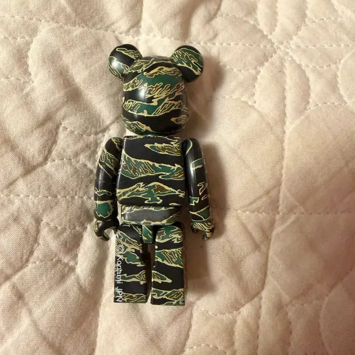 [BUNJANG] Bearbrick Series 9 Metal Gear Solid 3 Figure / 베어브릭 시리즈9 SF 메탈기어솔리드3