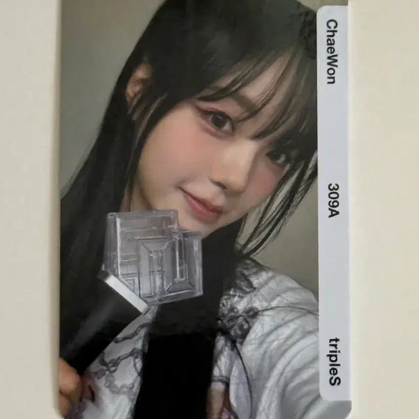 [BUNJANG] TripleS CHAEWON Lightstick Object (QR Included) / 트리플에스 채원 실물 응원봉 오브젝트 양도 d309 (QR 포함)