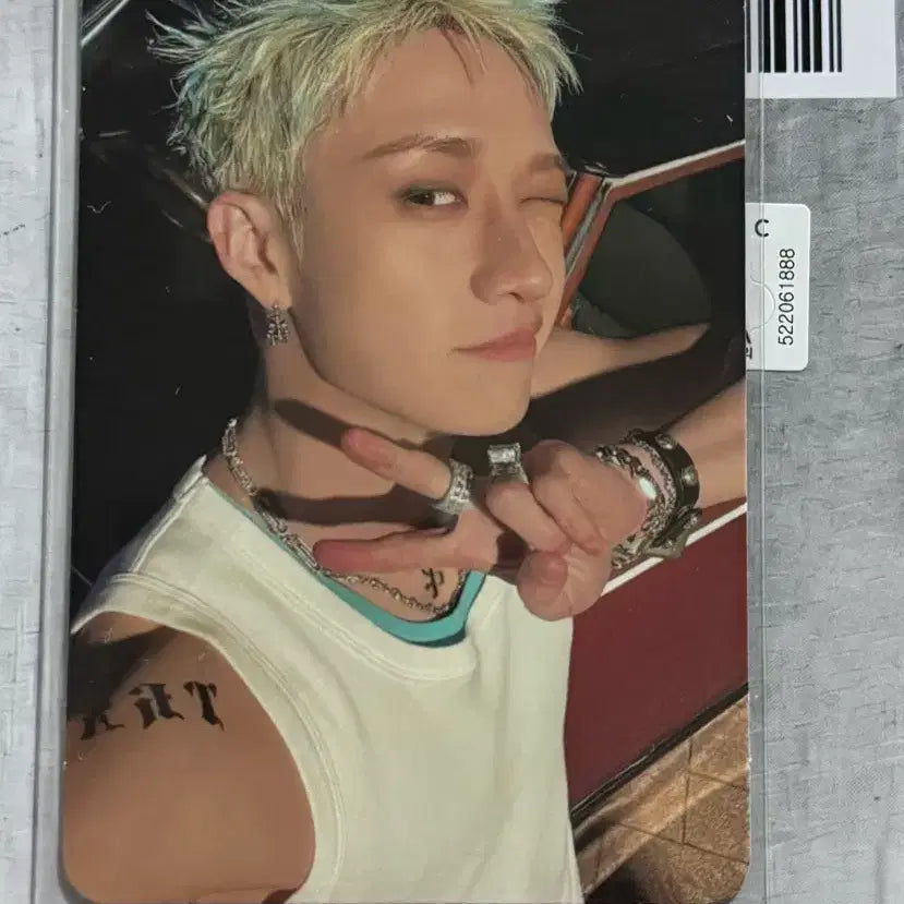 [BUNJANG] Stray Kids This&amp;That &amp; Version Bang Chan Photocard / 스트레이키즈 디스앤댓  &amp;버전 방찬 포카 양도
