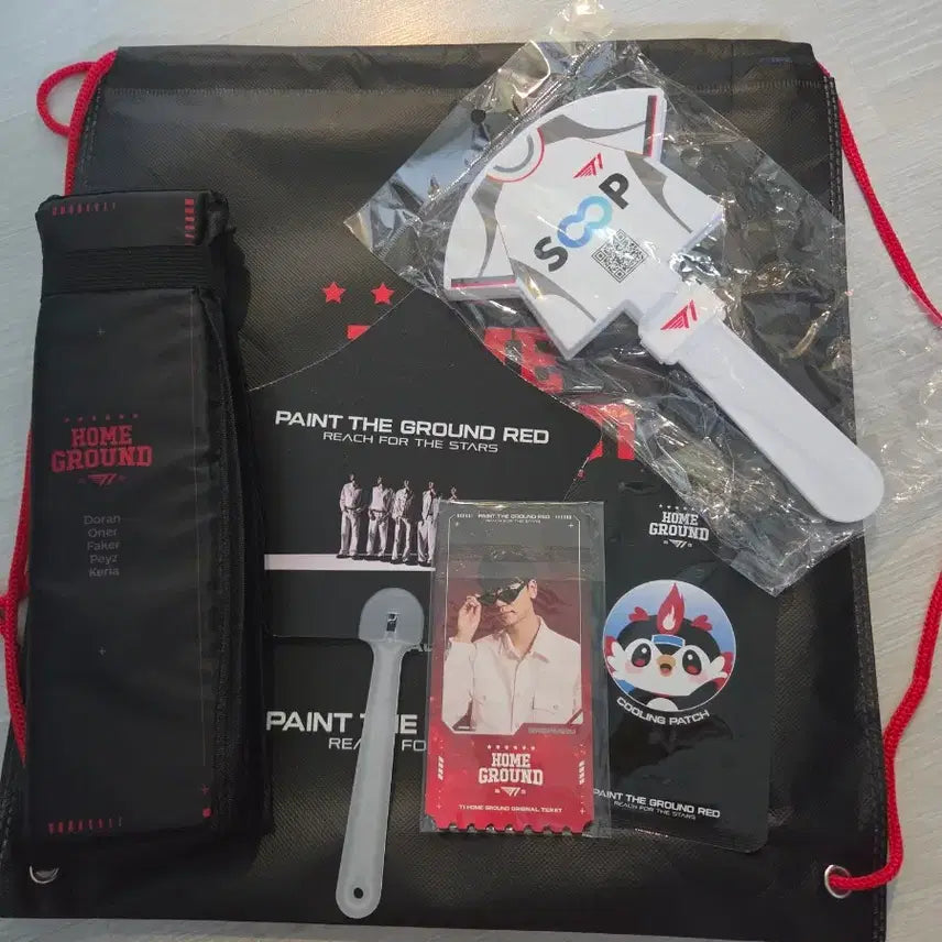 [BUNJANG] T1 Homeground Day 1 Exclusive Original Ticket Set with Autographed Letter, Cushion, Fan, Tarpaulin Backpack, Cool Patch, and Clapper / T1 홈그라운드 티원 홈그 1일차 입장 특전 굿즈 오리지널 티켓 세트 선수 자필 편지 방석 부채 타포린 백팩 쿨패치 클래퍼