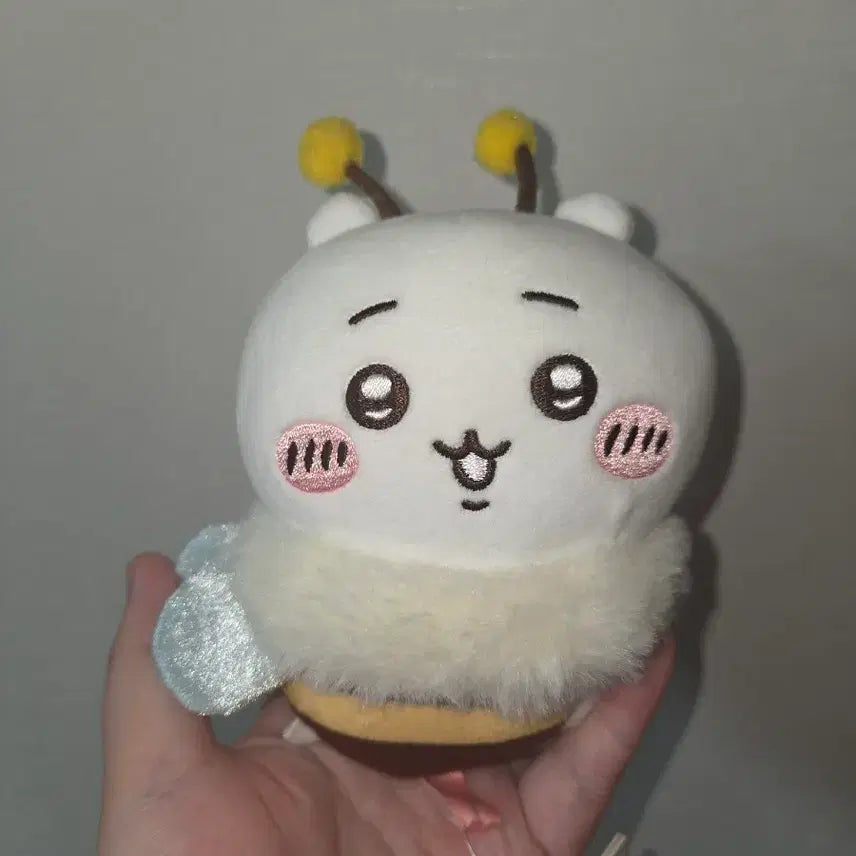 [BUNJANG] Chiikawa Honey Bee MiniSo Plush Mascot / 치이카와 꿀벌 벌꿀 미니소 인형 누이 마스코트