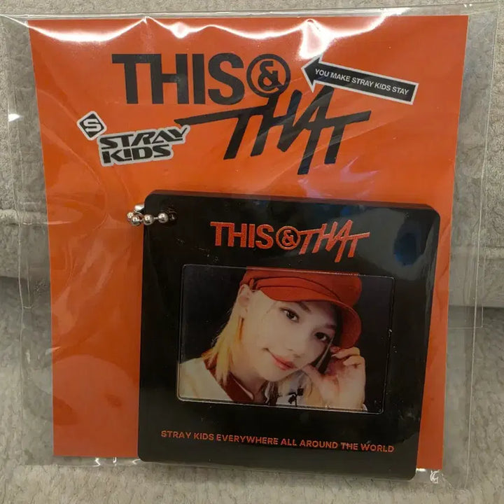 [BUNJANG] Stray Kids SKZ this&amp;that Felix Photocard Keyring Sealed / 스트레이키즈 스키주 this&amp;that 팝업 필릭스 포토 키링 미개봉 원가판매