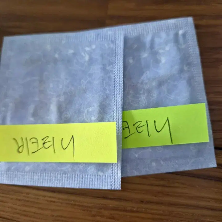 [BUNJANG] Pokemon Bread Sticker Season 5 Victini / 포켓몬띠부씰 시즌5 비크티니