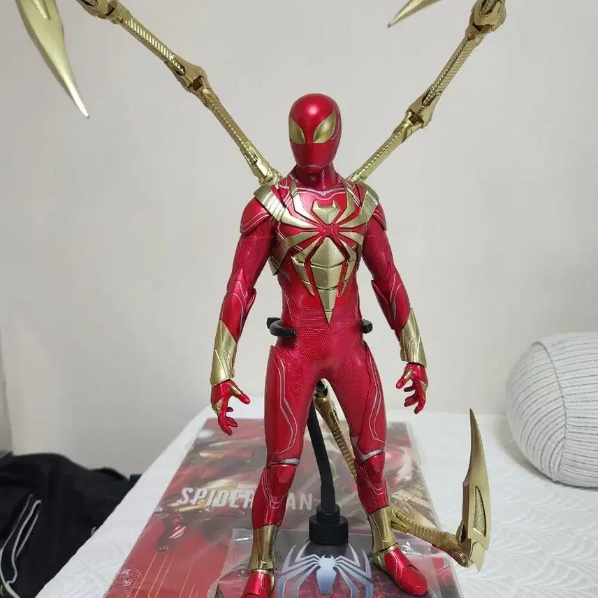 [BUNJANG] Hot Toys Iron Spider-Man VGM38 Figure / 핫토이 아이언 스파이더맨 피규어 vgm38