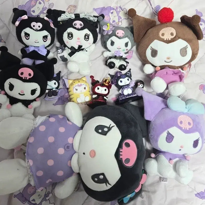 [BUNJANG] Sanrio Kuromi Bundle Lot Romi Are Kogal Toptoy Mascot &amp; Figurines / 산리오 쿠로미 일괄 로미아레 코갸류 마스코트, 인형, 탑토이 피규어