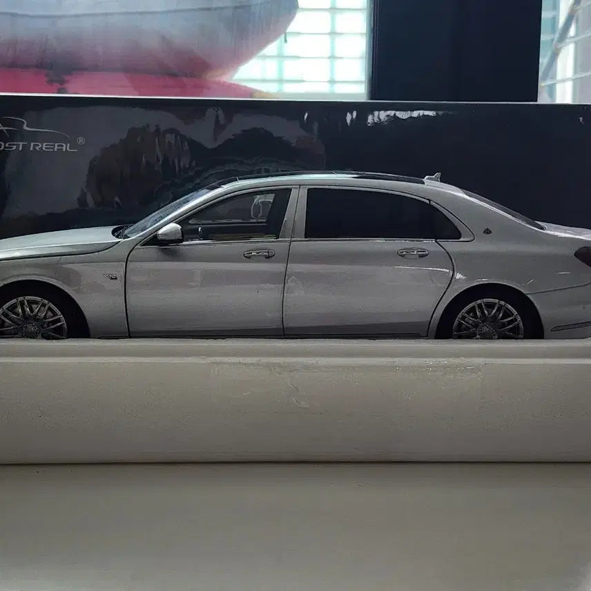 [BUNJANG] Almost Real 1:18 Mercedes-Maybach S-Class Brabus 900 Silver Diecast Model / 1:18 올모스트리얼 벤츠 마이바흐 S클래스 브라부스 900 실버 다이캐스트