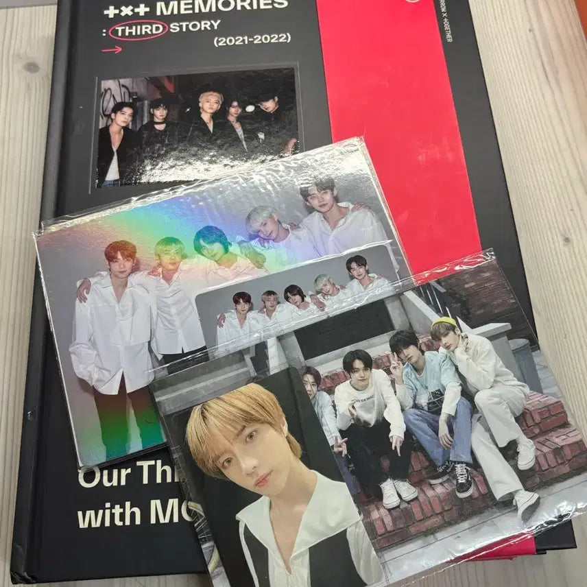 [BUNJANG] TXT Tomorrow x Together Memories 2021-2022 Full Set Photocard Included / 범규포카포함)풀구성 투모로우바이투게더 메모리즈 2021-2022