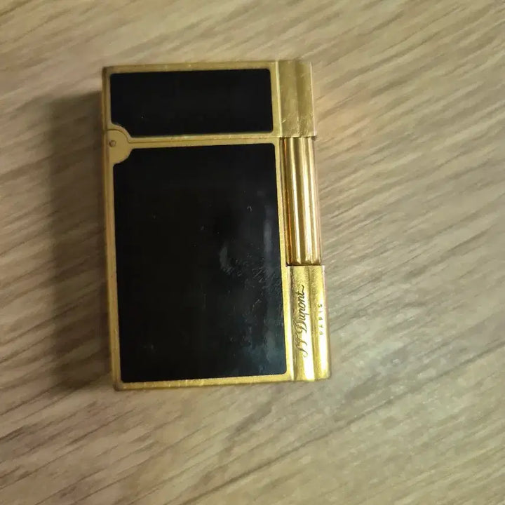 [BUNJANG] S.T. Dupont Lighter Gold Black / 듀퐁 라이터 골드 블랙