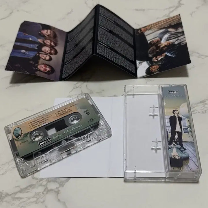 [BUNJANG] Oasis Definitely Maybe Limited Edition Cassette Tape (Sealed) / 오아시스 Definitely Maybe 카세트 테이프