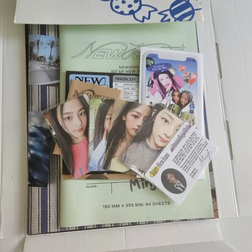 [BUNJANG] NewJeans Minji Bluebook Album / 뉴진스 NewJeans 블루북 민지 앨범