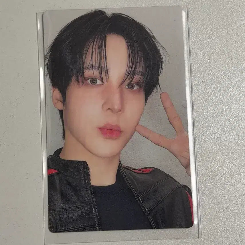 [BUNJANG] Ateez Yunho BAD Japan Version Flash Price Edition / 에이티즈 ateez 윤호 BAD 일본 버전 플레시 프라이스반
