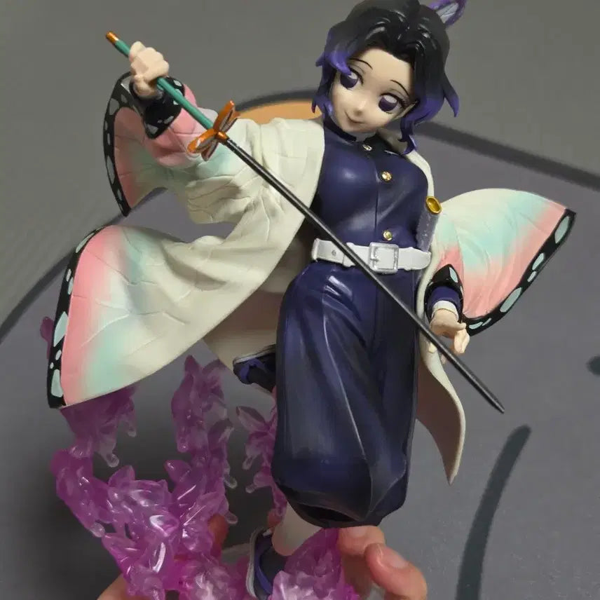 [BUNJANG] Demon Slayer Shinobu Kocho Figure (Official) / 정품 귀멸의 칼날 시노부 피규어