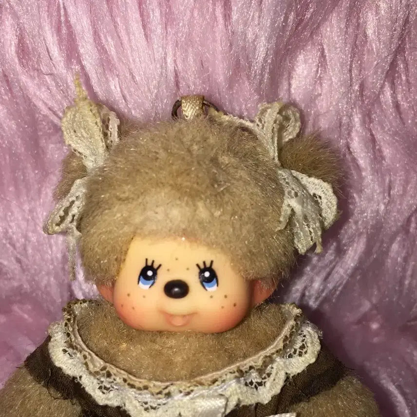 [BUNJANG] Vintage Classic Brown Dressy Monchhichi Mini Strap / (공뎀할인) 고전 브라운 드레시 몬치치 미니 스트랩