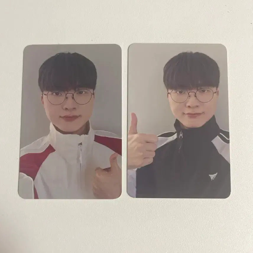 [BUNJANG] T1 Faker Windbreaker Photocard Bundle Set (Red, Black) / T1 티원 홈그 바람막이 포카 페이커 (레드, 블랙 일괄)