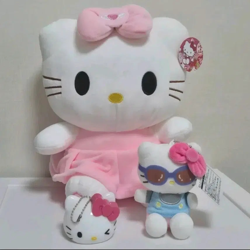 [BUNJANG] Hello Kitty Doll Keychain 3-Piece Set / 새상품) 헬로키티 인형 키링 3종 세트