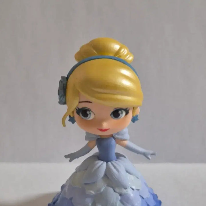 [BUNJANG] Disney Cinderella Figure / 디즈니 신데렐라 피규어