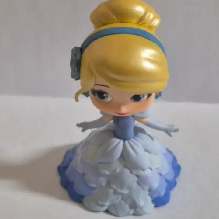 [BUNJANG] Disney Cinderella Figure / 디즈니 신데렐라 피규어