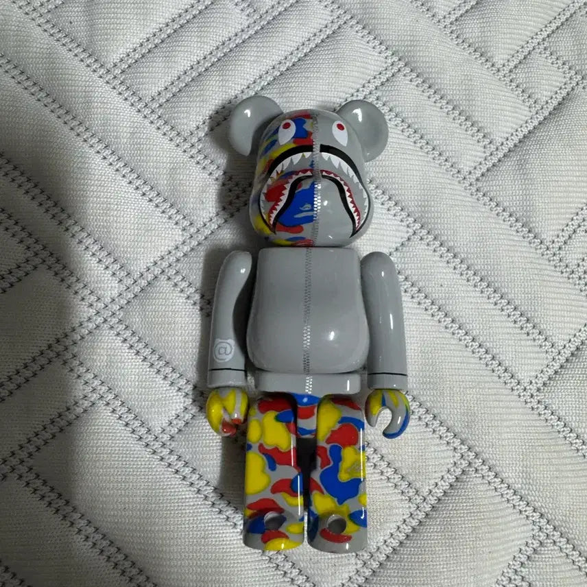 [BUNJANG] Bape Medicom Toy Bearbrick 30th Anniversary 100% / 베이프 베어브릭 메디콤토이 30주년 100%만 판매