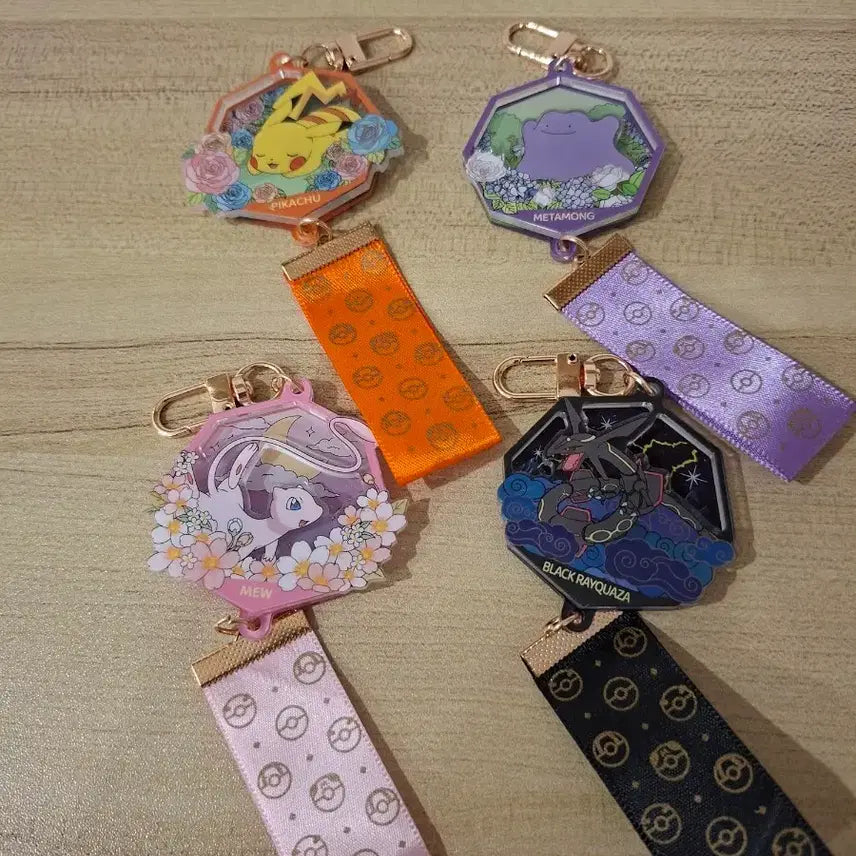 [BUNJANG] Pokemon Diorama 3D Keyring - New (Metamong, Rayquaza, Pikachu, Mew) / 포켓몬스터 디오라마 입체키링 새상품 메타몽, 레쿠쟈, 피카츄, 뮤