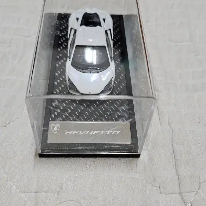 [BUNJANG] Revolto White 1/64 Diecast Model / LCD 레부엘토 화이트 1/64 다이캐스트