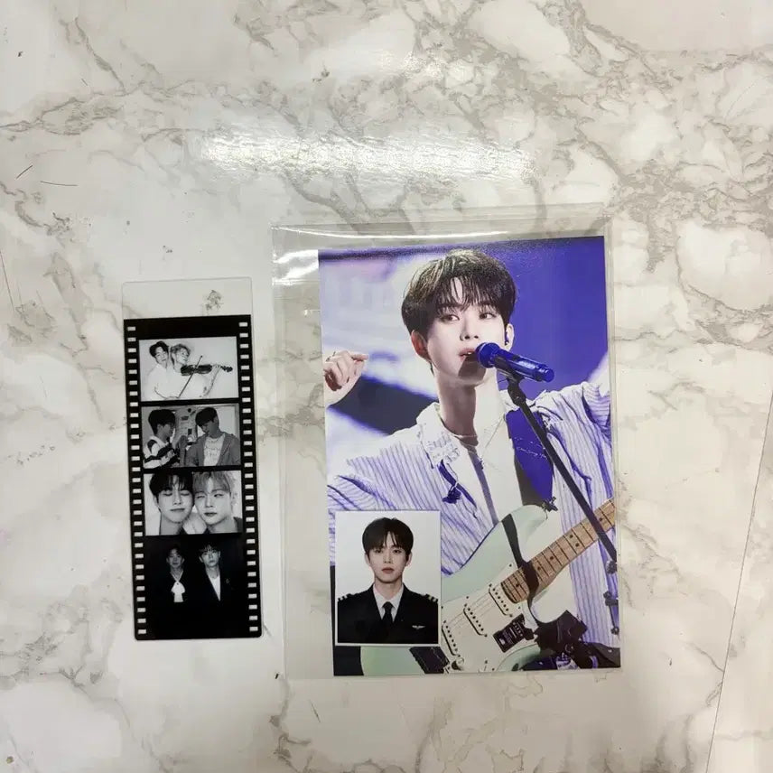 [BUNJANG] Lucy Choi Sangyeop Photocard + Postcard Bundle Set / 루시 최상엽 포카 + 엽서 일괄