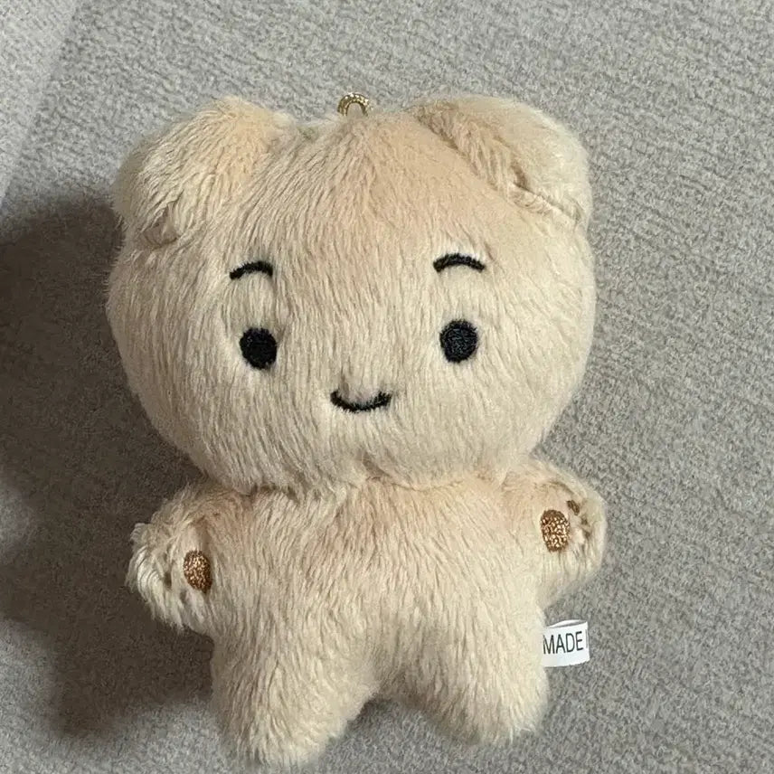 [BUNJANG] BOYNEXTDOOR Yunhak Plush Keychain / 보넥도 운학 인형 뭉학이 비공굿 키링