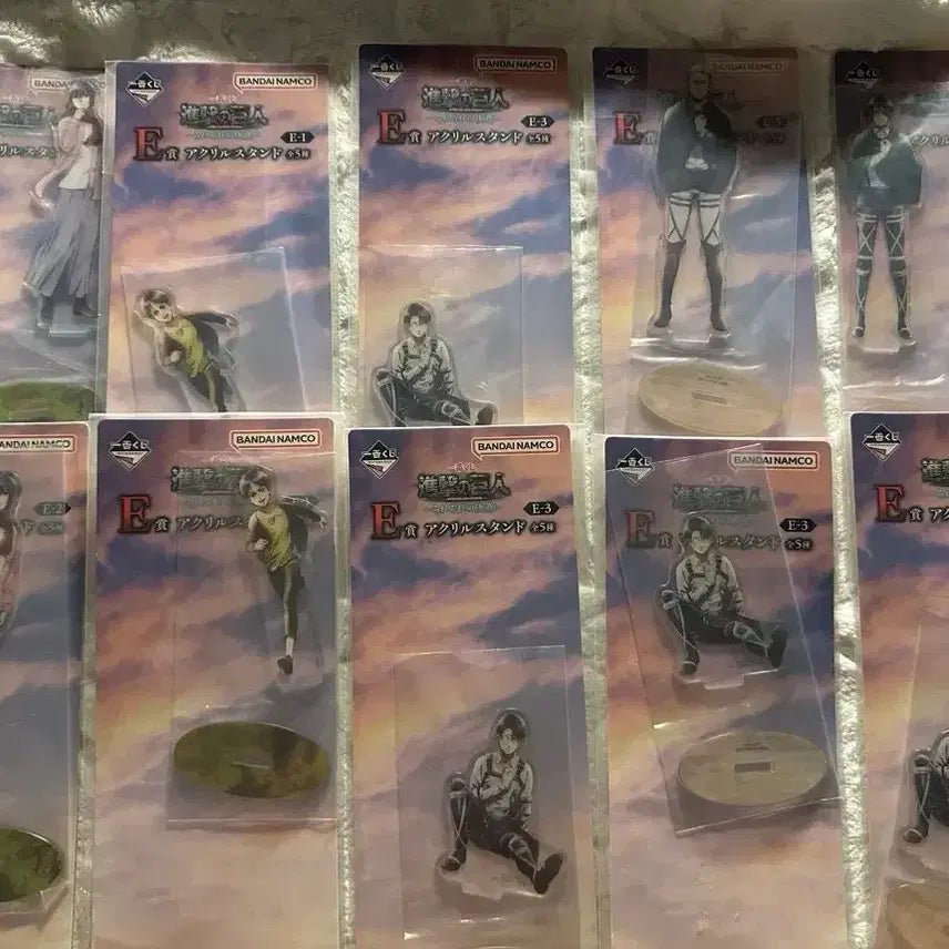 [BUNJANG] Attack on Titan Ichiban Kuji E Prize Acrylic Standee Bundle Set / 진격의거인 제일복권 미카사 에렌 리바이 엘빈 한지 E상 아크릴 일괄