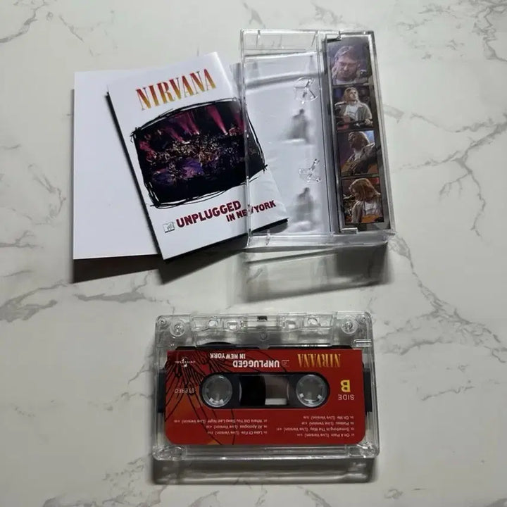[BUNJANG] Nirvana MTV Unplugged In New York Limited Edition Cassette Tape / 너바나 MTV Unplugged In New York 카세트 테이프