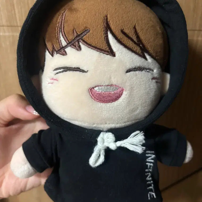 [BUNJANG] INFINITE Sunggyu Hooded Plush Doll / 인피니트 성규 후드인형