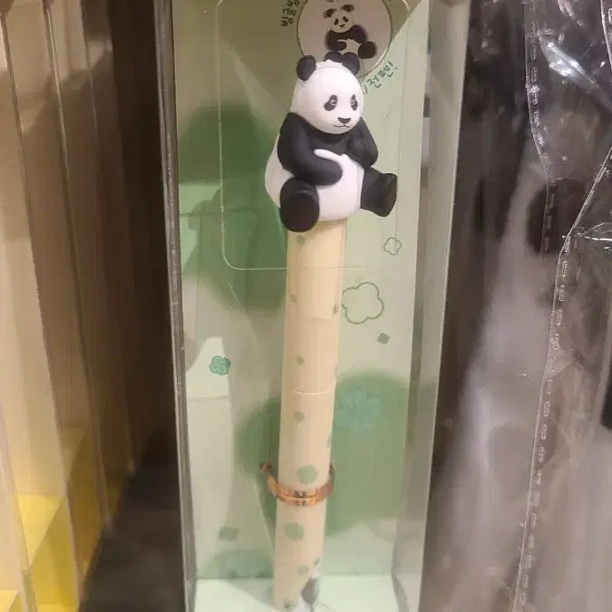 [BUNJANG] FuBao Doridori Ballpoint Pen / 푸바오 도리도리 볼펜