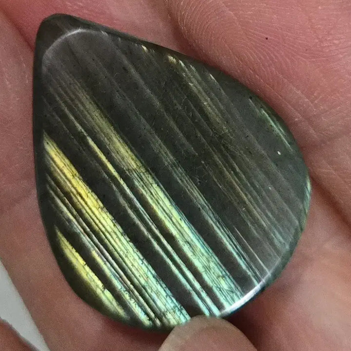 [BUNJANG] Labradorite Raw Stone Drop Pendant / 레브라도라이트 원석
