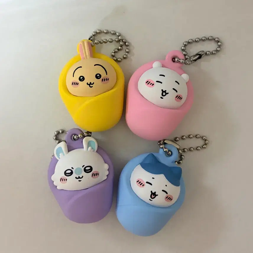 [BUNJANG] Chiikawa Hachiware Usagi Momonga Pouch Figure Gacha Set of 4 / 치이카와 하치와레 우사기 모몽가 포대기 피규어 가챠 4종 세트