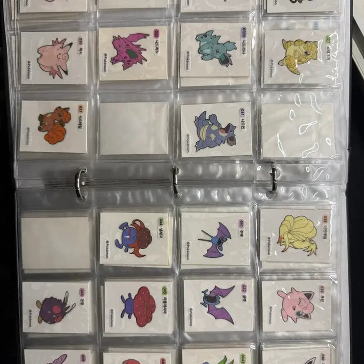[BUNJANG] Pokemon Gen 1 Stickers (137 pcs) with Binder / 포켓몬 띠부씰 1세대 137장 바인더 포함