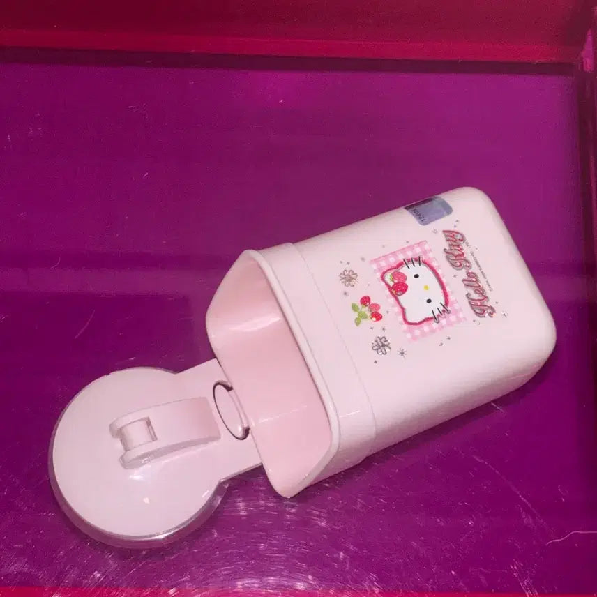 [BUNJANG] Sanrio Strawberry Kitty Multi-Purpose Holder Pencil Holder Toothbrush Holder / 고전문구 고전키티 딸기키티 다용도 꽂이 연필꽂이 칫솔꽂이