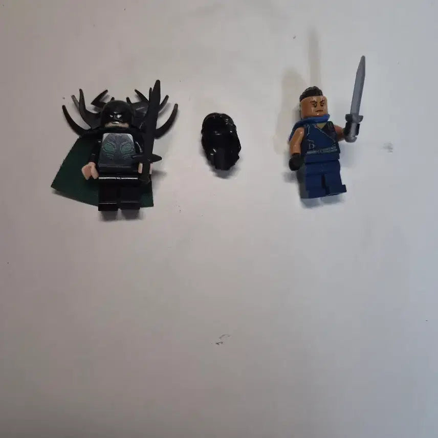 [BUNJANG] LEGO Marvel Hela &amp; Valkyrie Minifigures / 레고 마블  76084 헬라,발키리 미니피규어