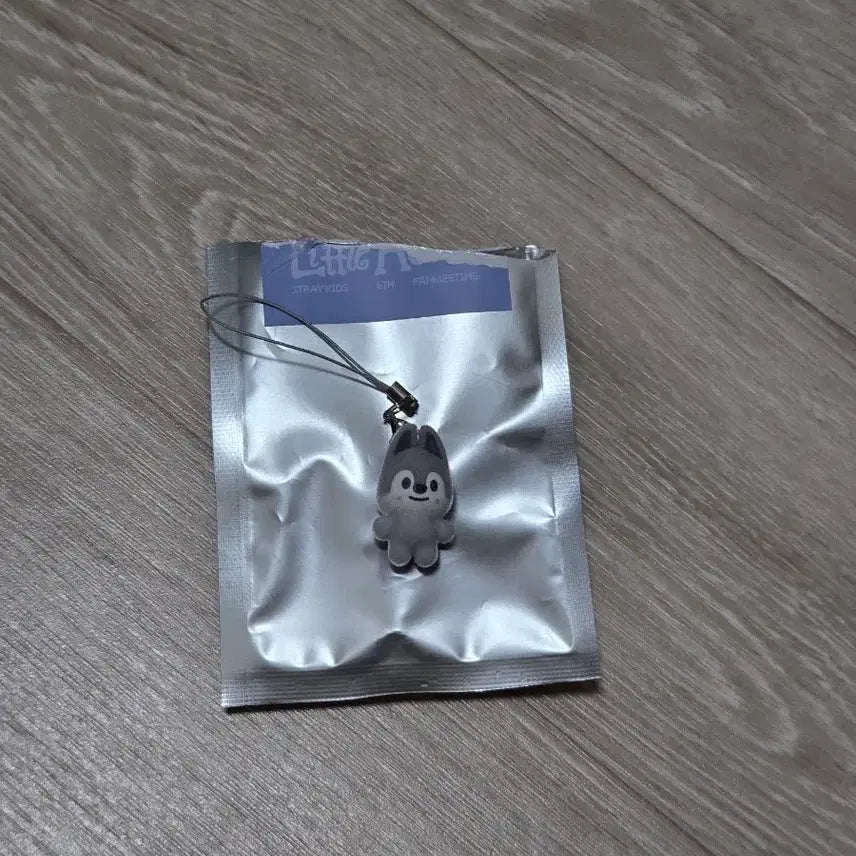[BUNJANG] Stray Kids SKZOO Mini Charm Wolf Chan / 스트레이키즈 스키주 미니참 울프찬